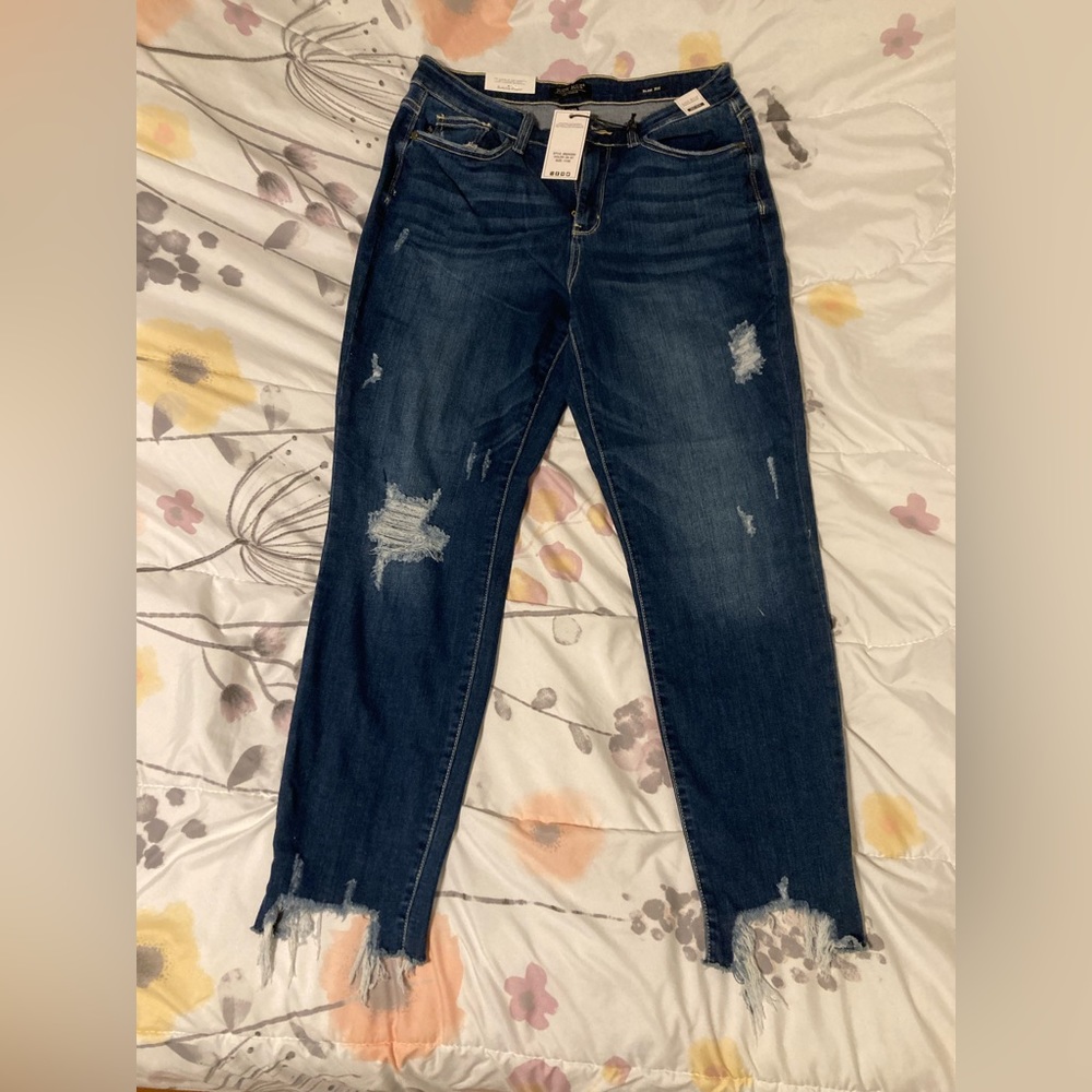 Judy Blue distressed jeans